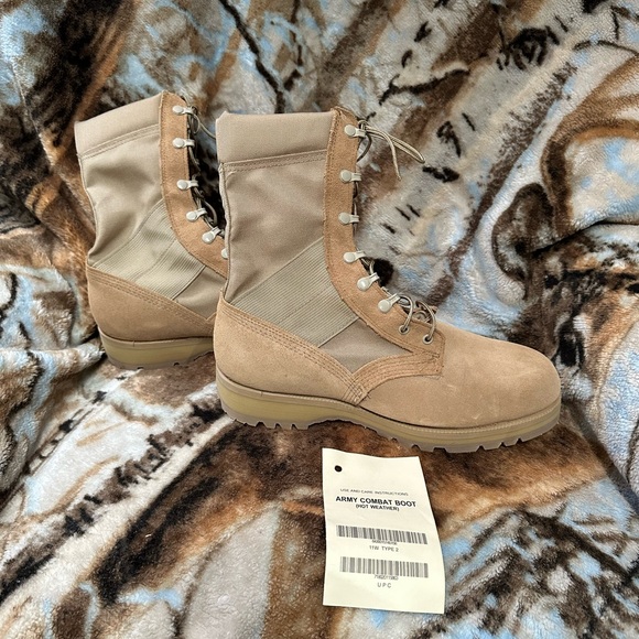 New. McRae Hot Weather Leather Boots. 11 W. Vibram Soles. Manufactured in USA. - Picture 9 of 16